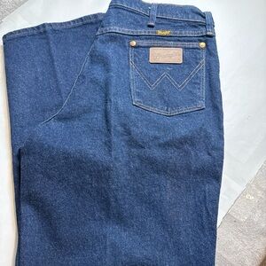 Wrangler Men's Dark Blue Relaxed Jeans Size 38x30 New no tags